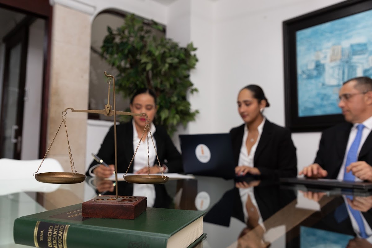Iniestra Abogados — foto 2