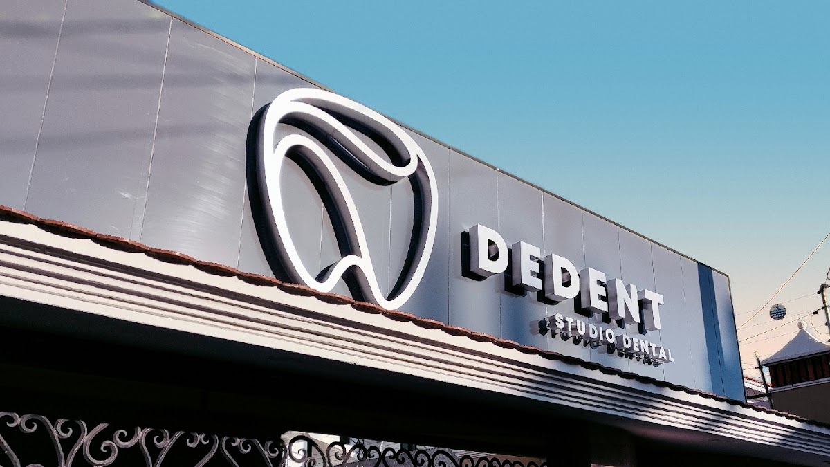 Dedent Studio Dental