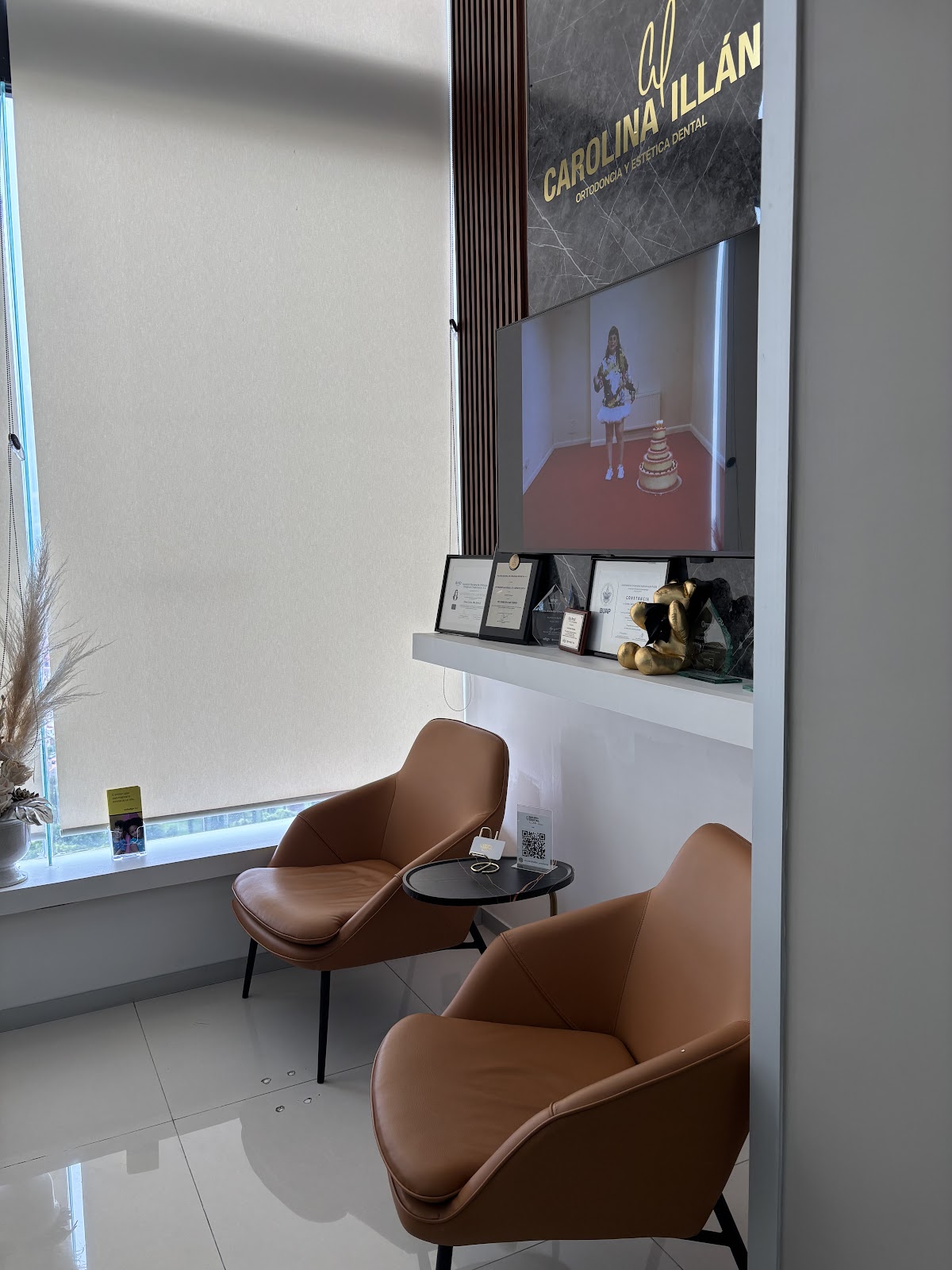 Ortodoncia Puebla. Dra. Carolina Illán - Dentista - Ortodoncia invisible Alineadores transparentes — foto 3