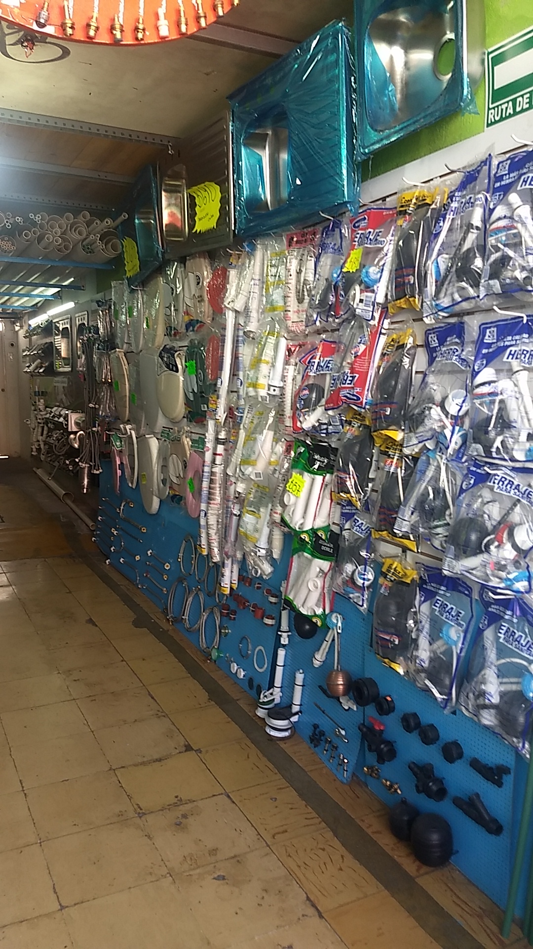 Refacciones y accesorios de plomería — foto 2