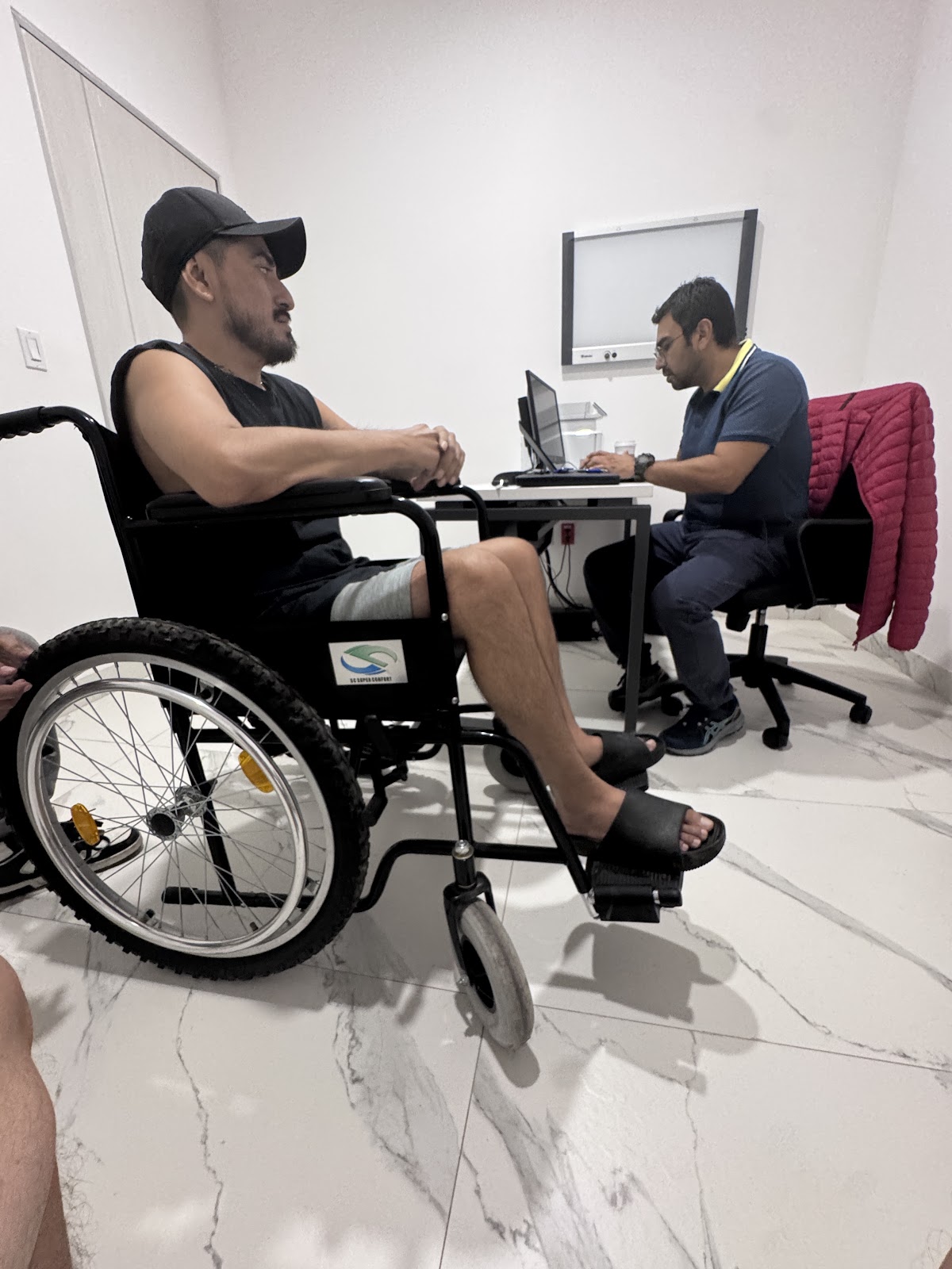 Neurocirujano Dr. Miguel Bernés — foto 3