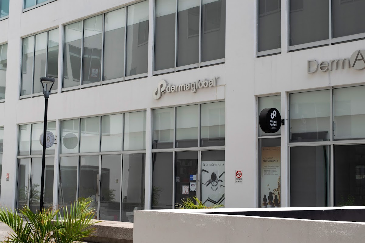 Farmacia Dermatológica Derma Global Sucursal MAC
