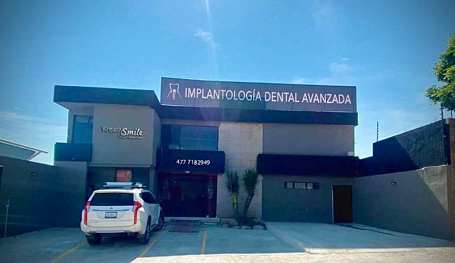 Kreativsmile Dental Center