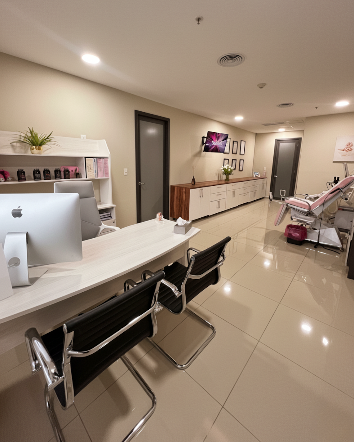 GYNIC Clínica Ginecológica Cancún. Ginecólogo Mario Cardona | Ginecóloga Isabel Medellin — foto 3