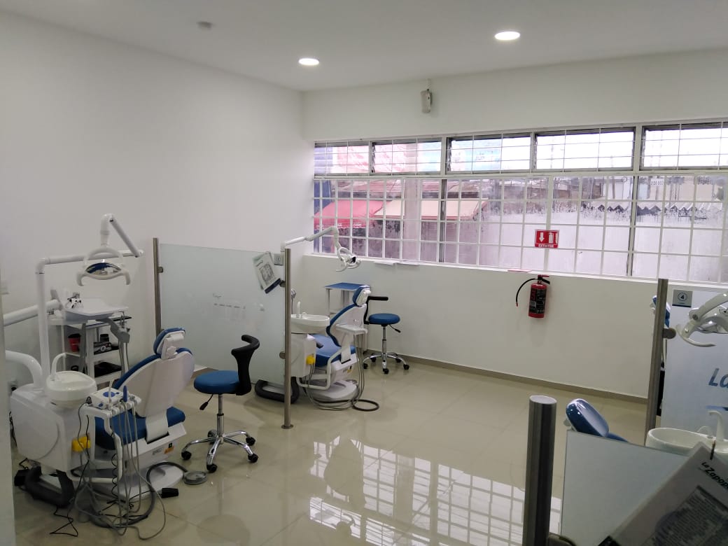 Clínica dental La Zapopana - Plaza Las Torres — foto 3