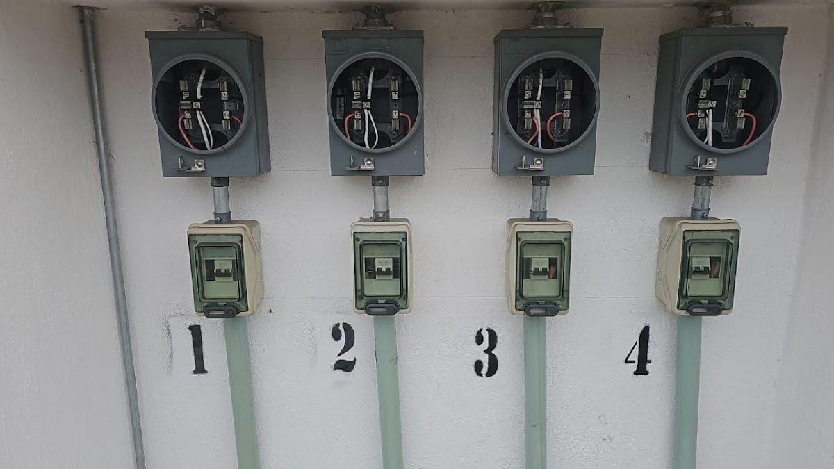 Electricista plomero ingeniero pisté