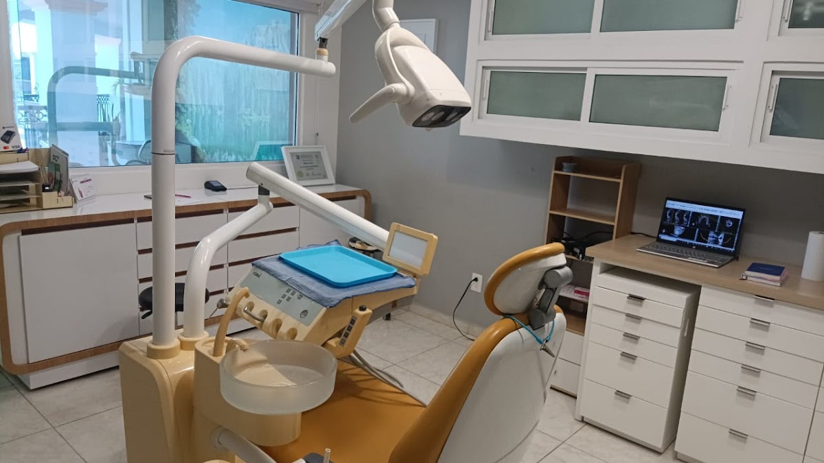 Rehabilitación Dental dentista Cancún endodoncia implantes prótesis fija, Zona Hotelera