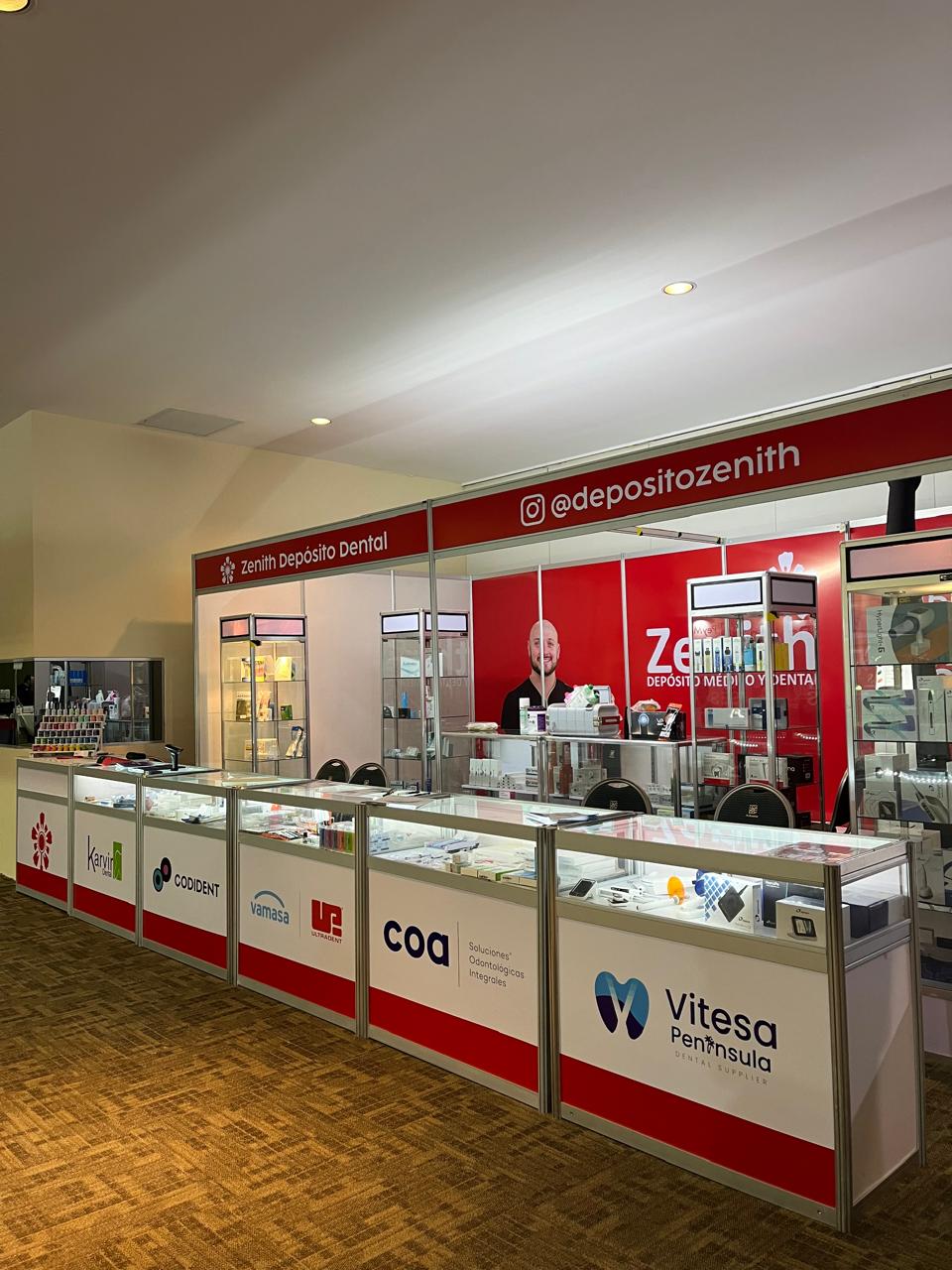 Zenith Deposito Dental y Médico — foto 3