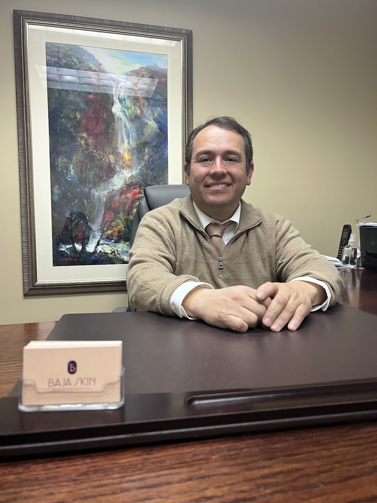 Rodrigo Madrigal Kasem Dermatólogo Tijuana — foto 2