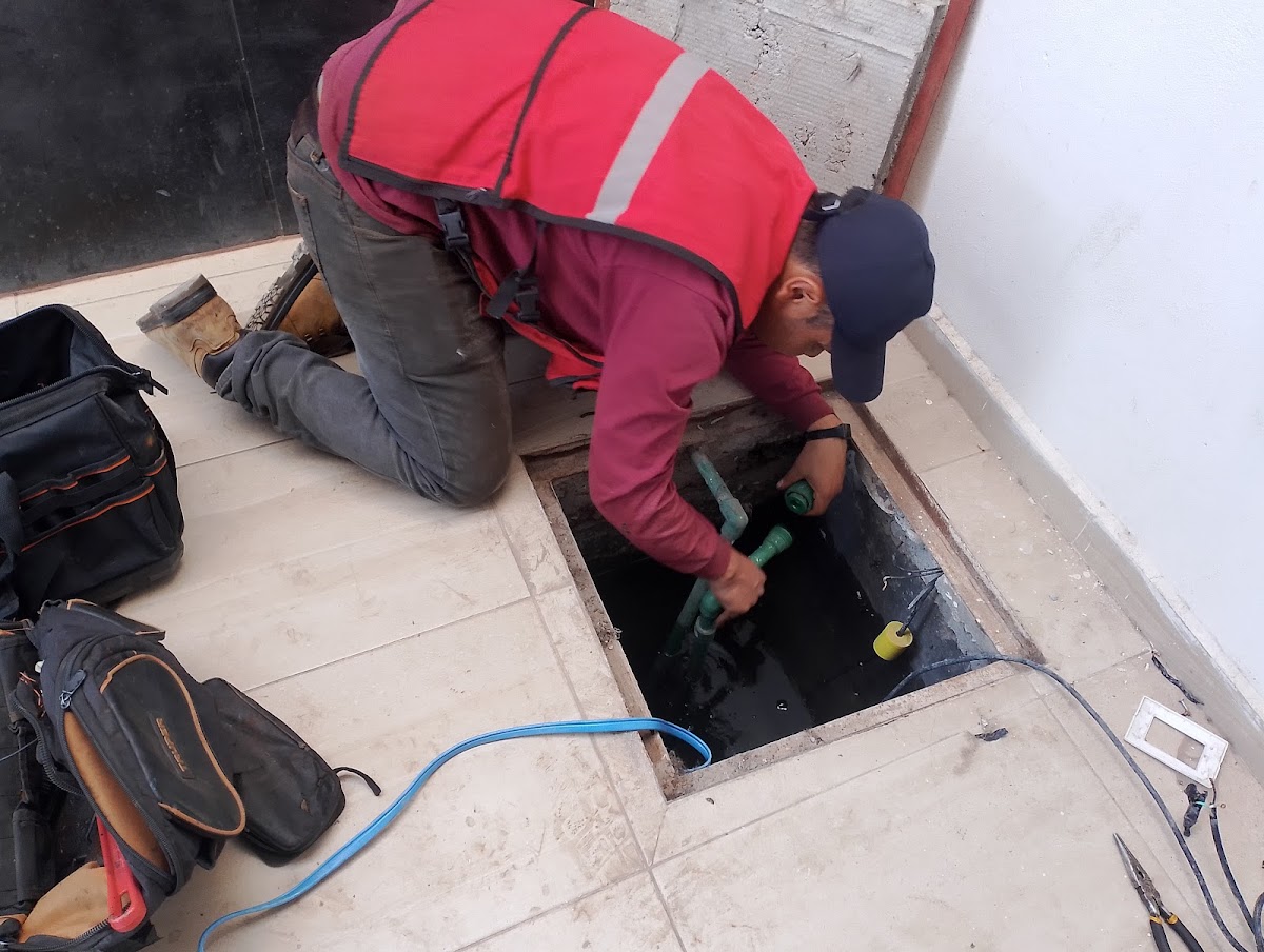 Plomero servicio al Pedregal, Villa Magna, Lomas del Tec — foto 2