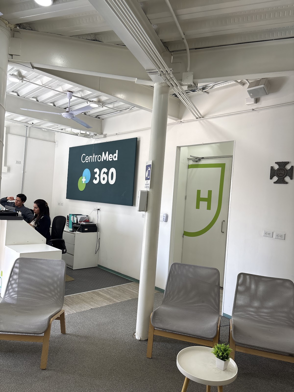 CentroMed 360 (urgencias menores, estudios de imagen, laboratorio, especialidades) — foto 3