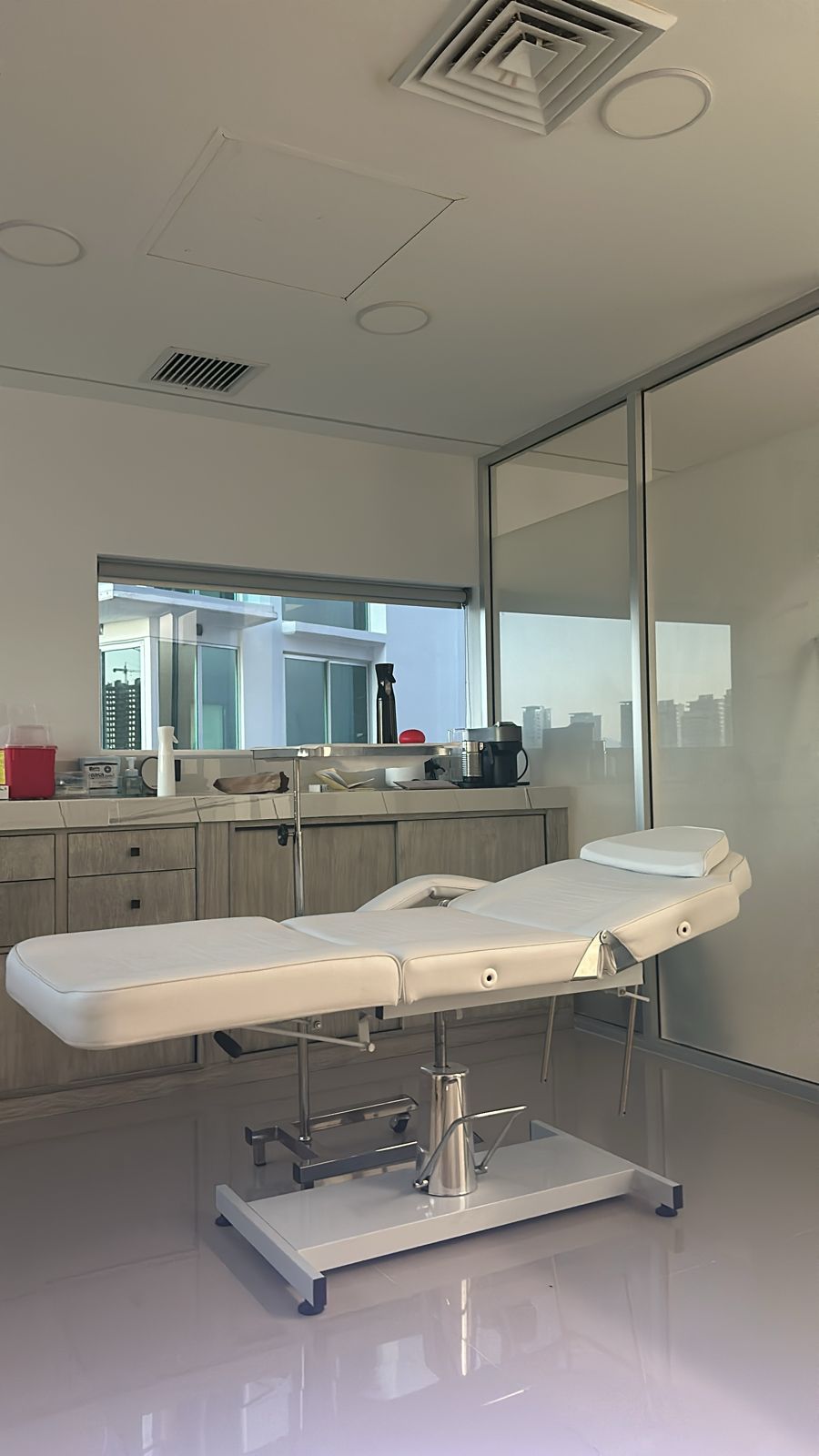 Dr Eduardo Izquierdo CANCÚN — foto 3