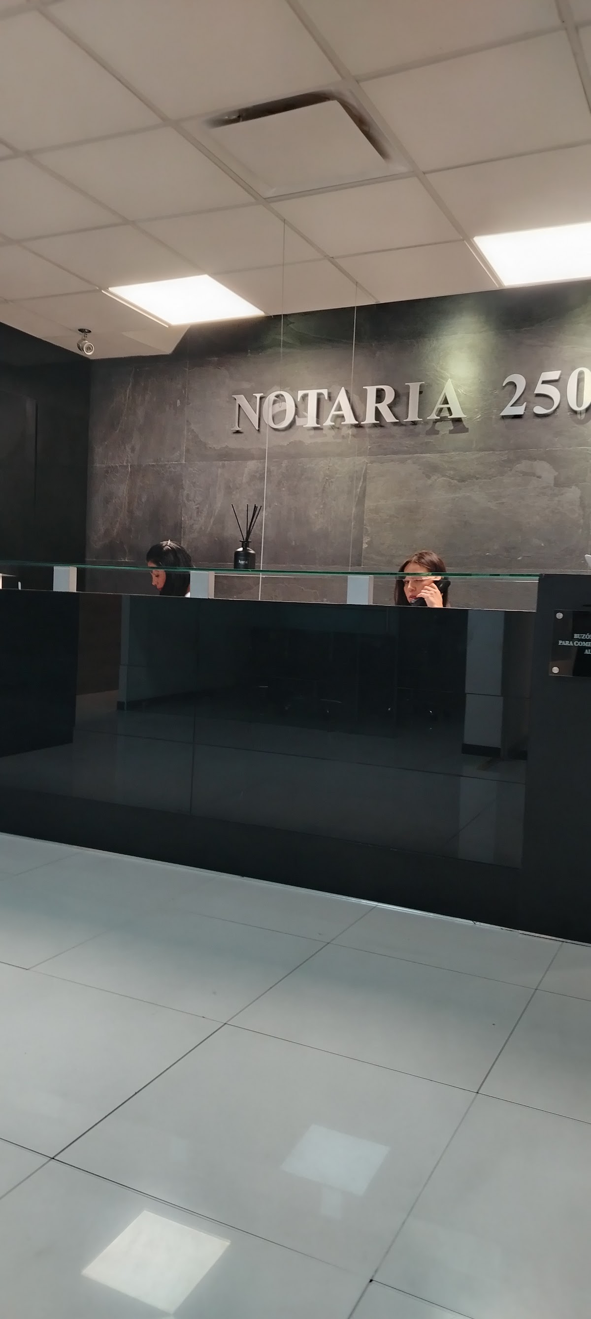 Notaría Pública 250 — foto 2