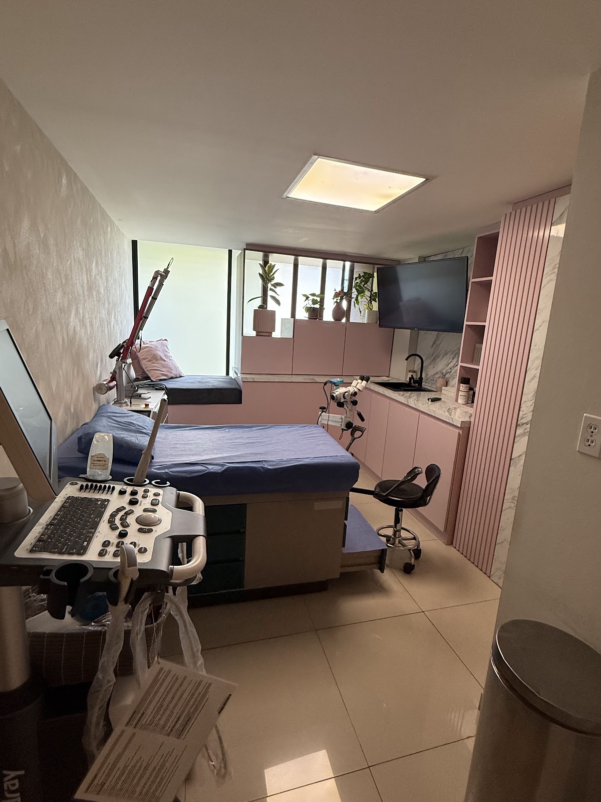 Dr. Corina Sánchez Jaimes, Ginecóloga y Obstetra