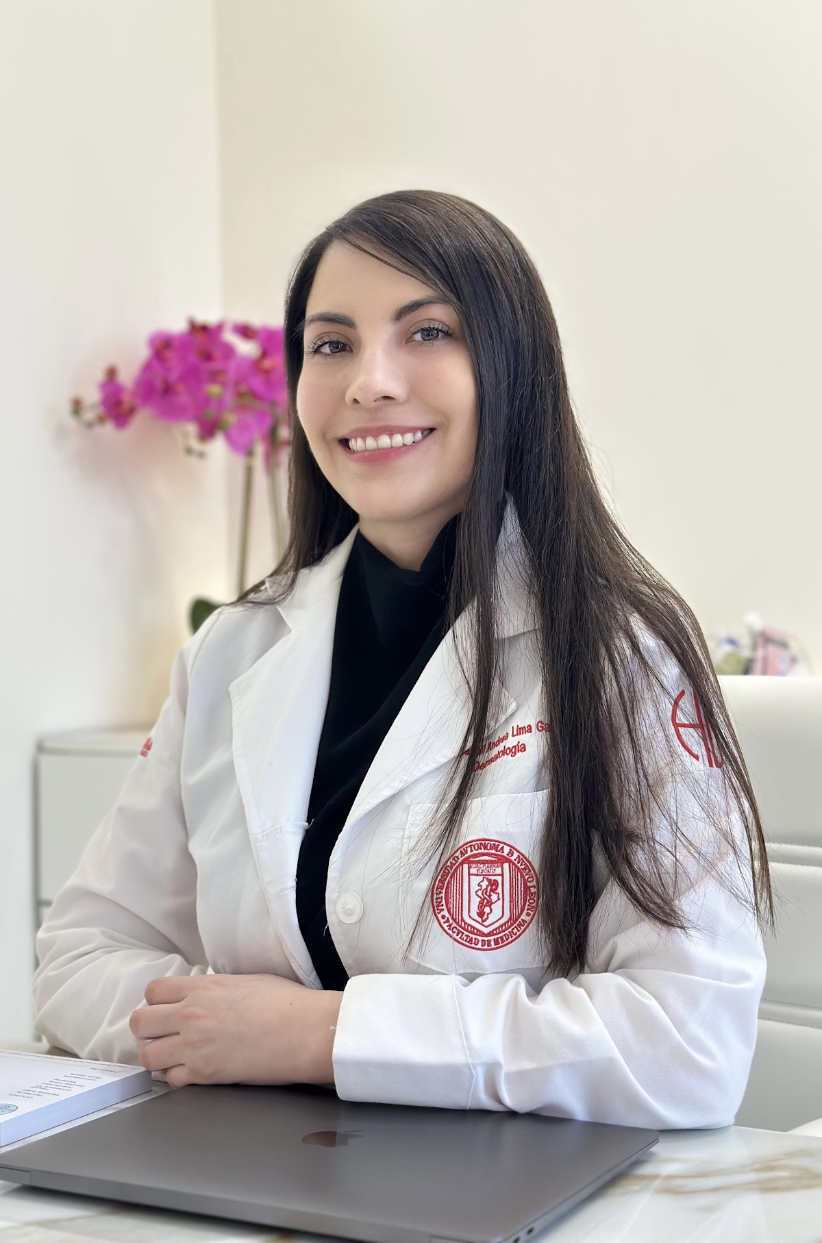 Dra. Anabell Andrea Lima Galindo — foto 4