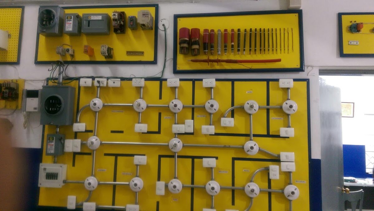 Escuela Mexicana de Electricidad Plantel Monterrey — foto 2