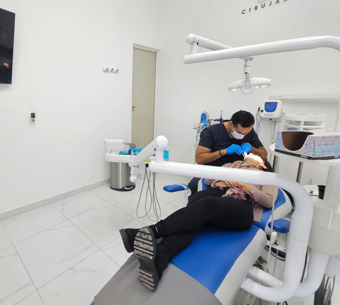 Dr. Eduardo Mojica Lagunes Ortodoncia Especializada y odontología Estética.
