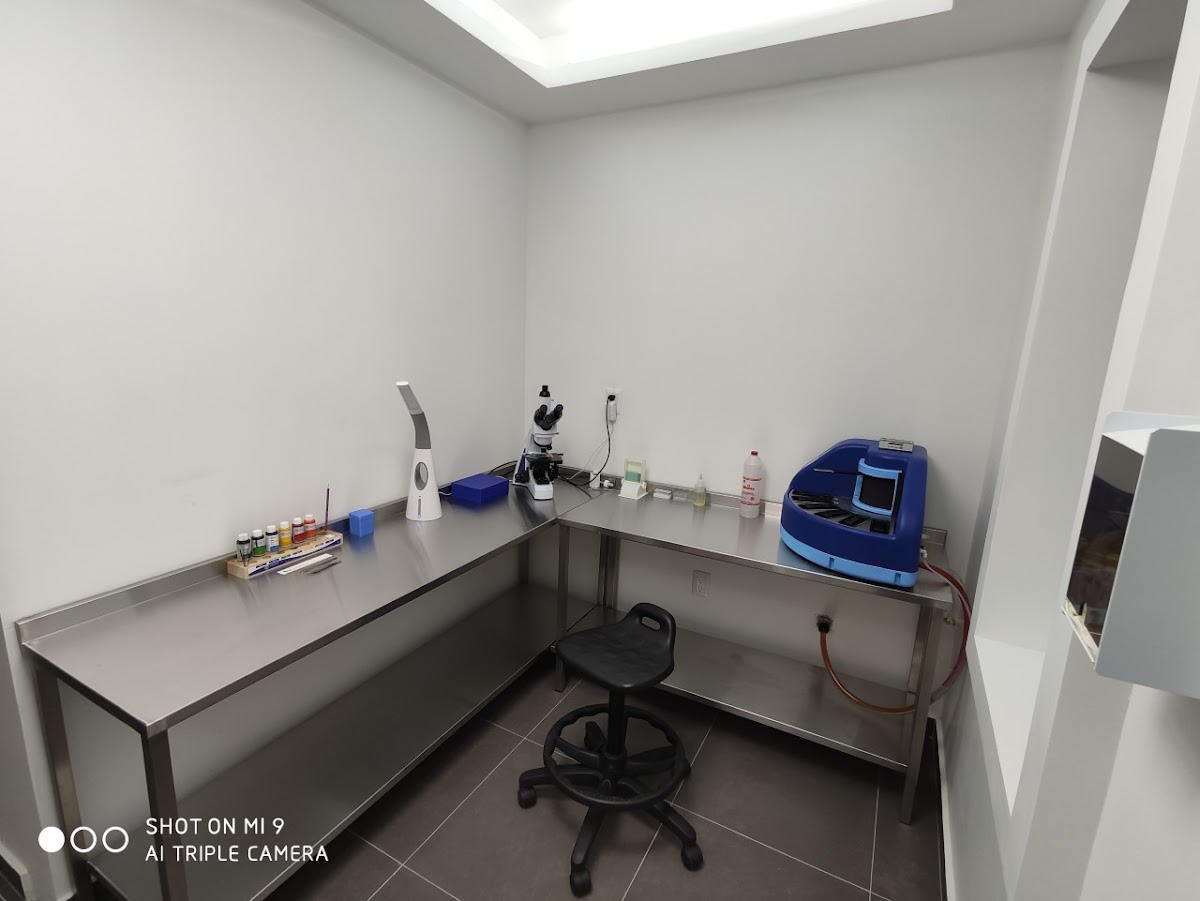 Dr. José Fernando Barba Flores — foto 3