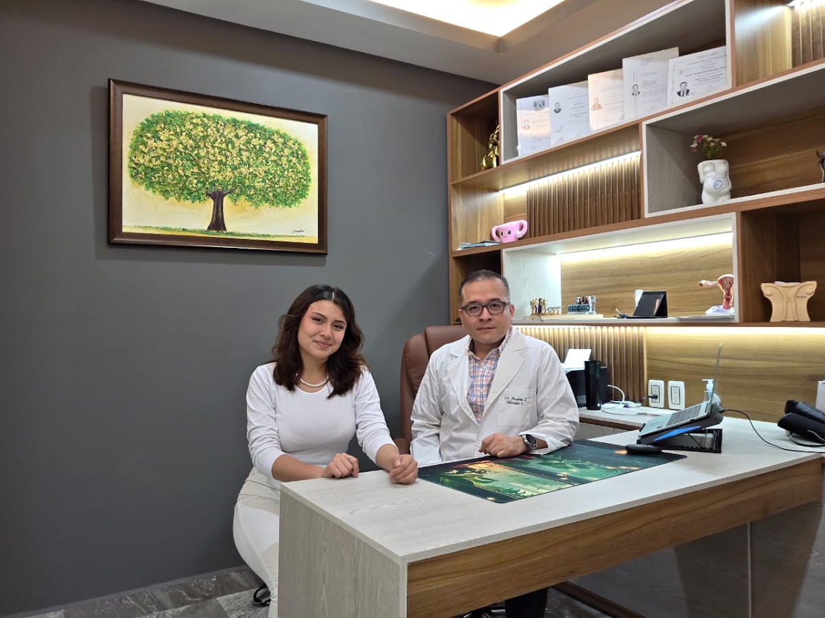 Centro Ginecológico Ecatepec | Dr. Andrés Morales, Las Américas