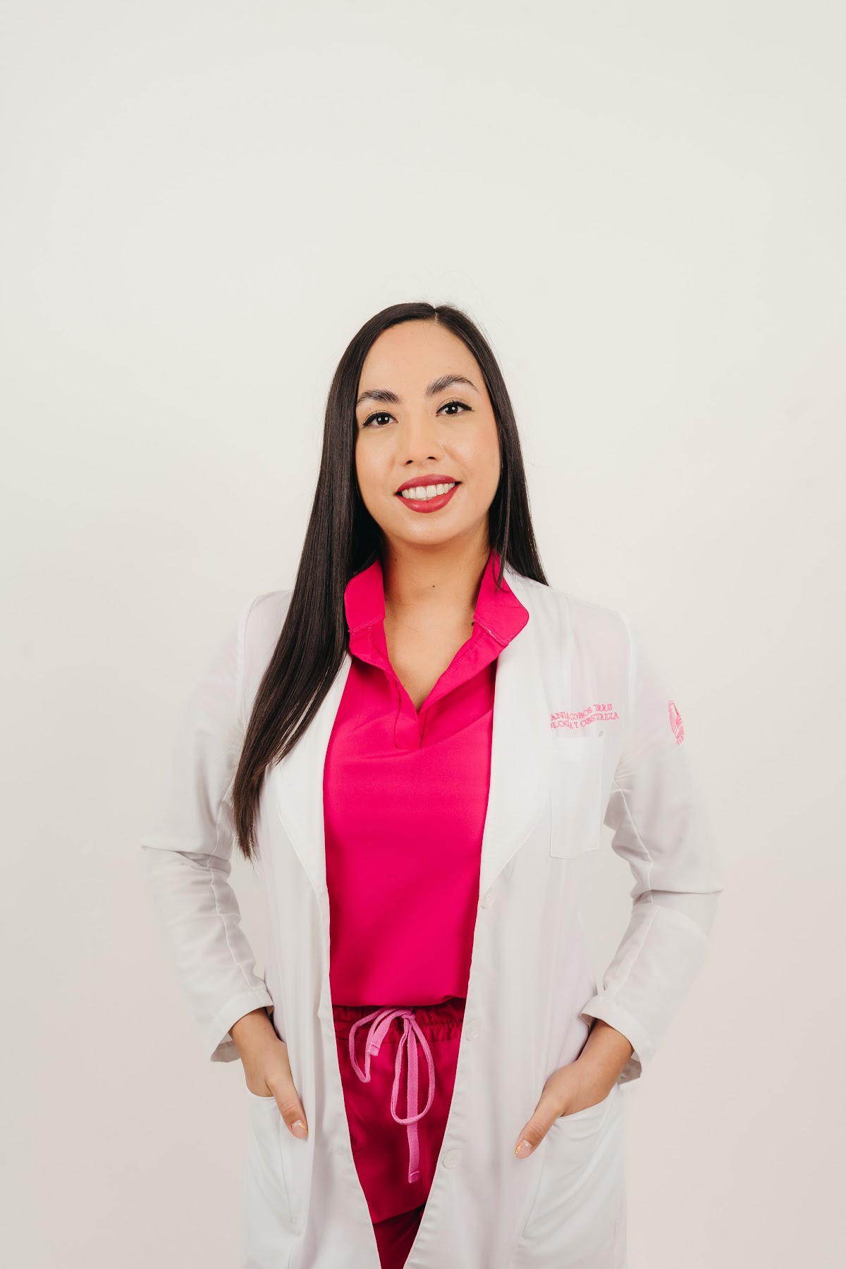 Dra. Vania Cobos | Ginecóloga en Morelia, Centro Histórico