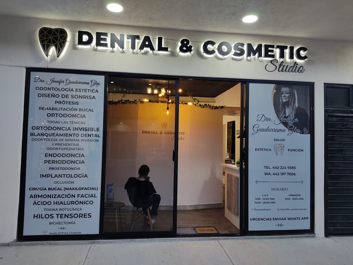 DENTAL & COSMETIC STUDIO