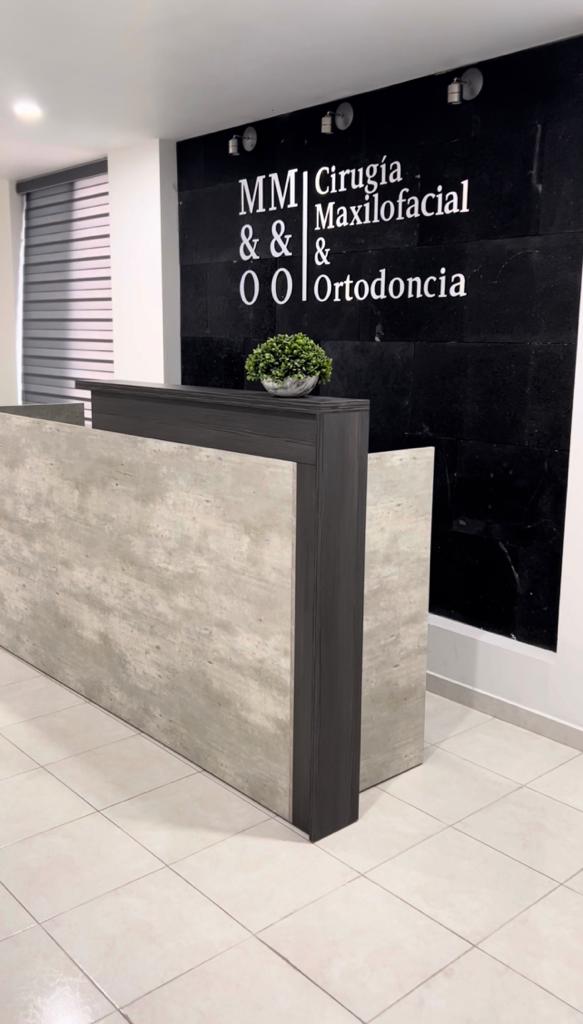 CIRUGIA MAXILOFACIAL Y ORTODONCIA