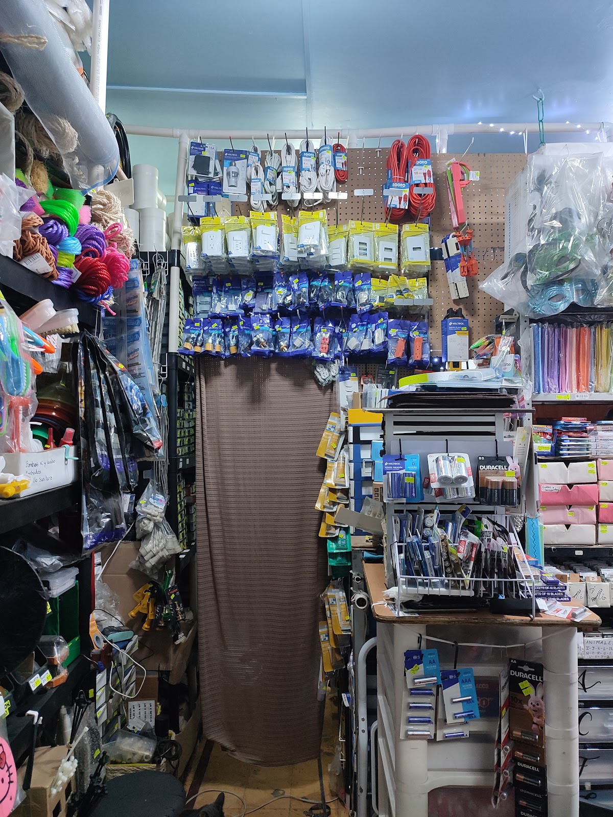 PLOMERÍA, TLAPALERIA, PAPELERÍA Y + — foto 2
