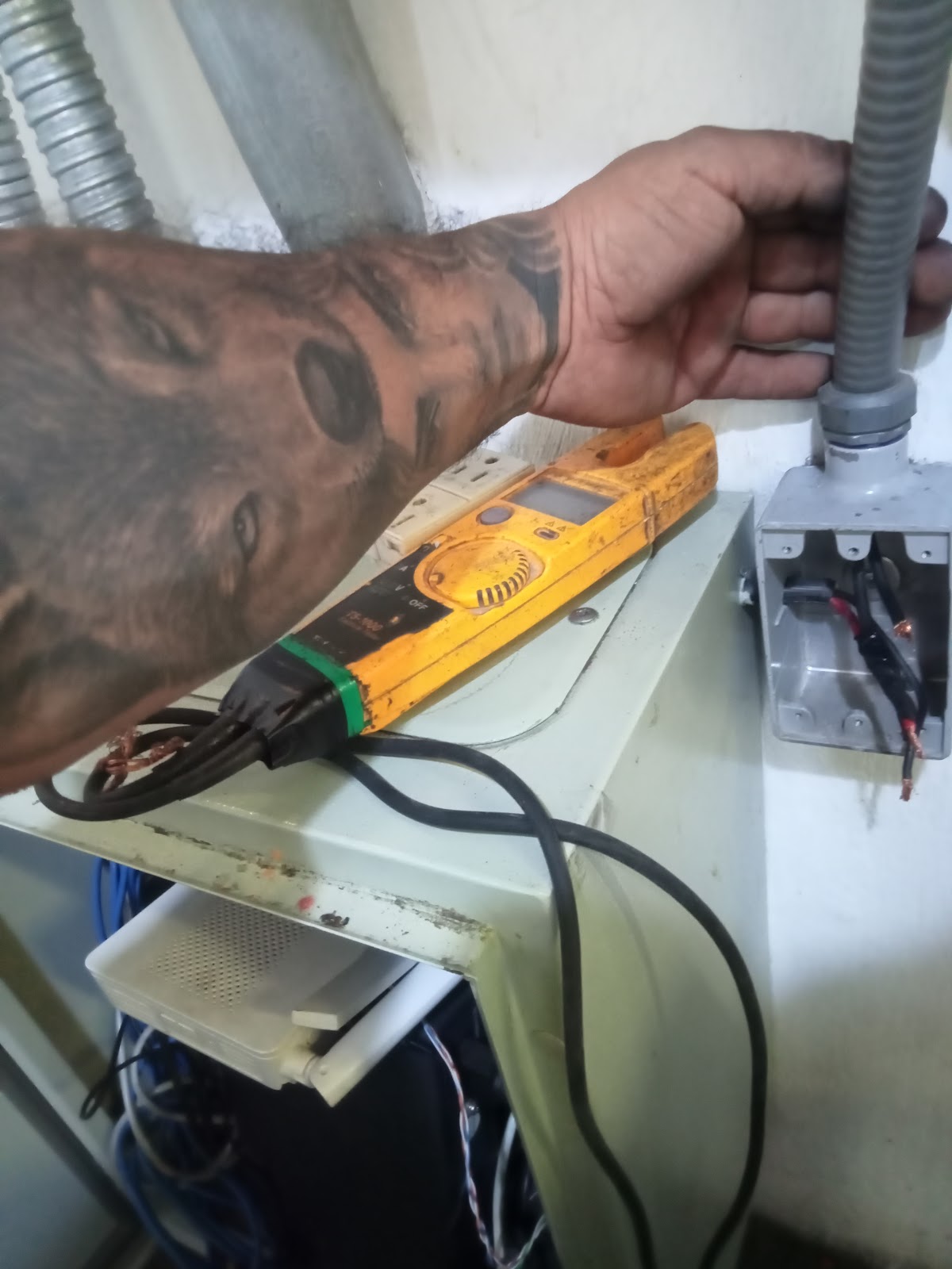 Electricista 24 horas — foto 2