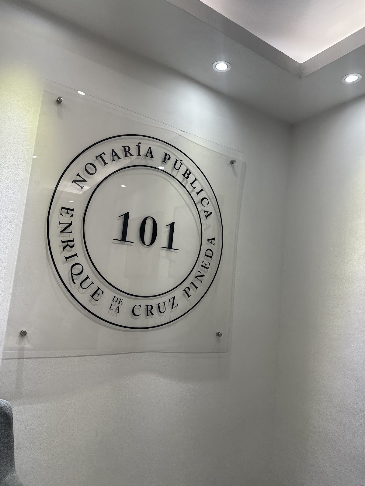 Notaría Pública 101 — foto 3