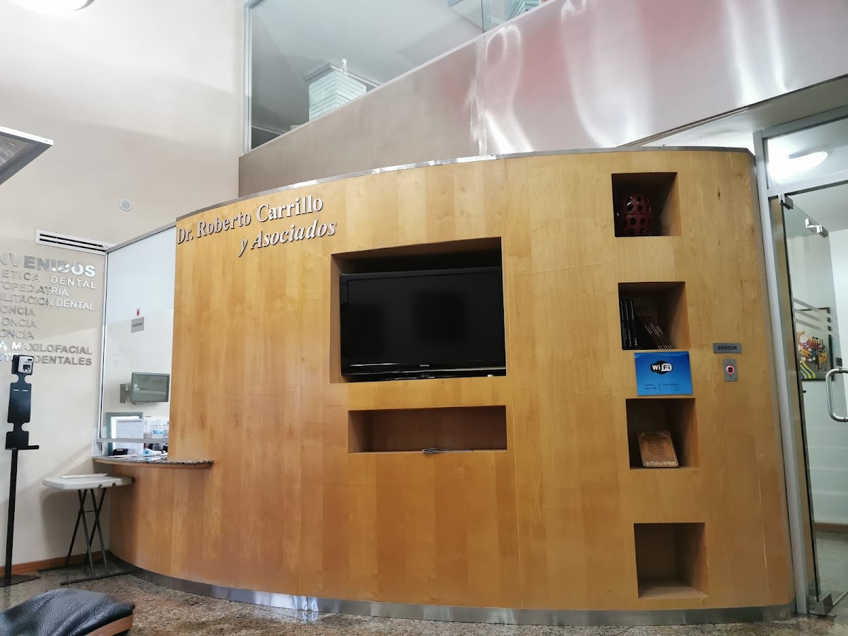 Dr. Roberto Carrillo y Asociados — foto 2