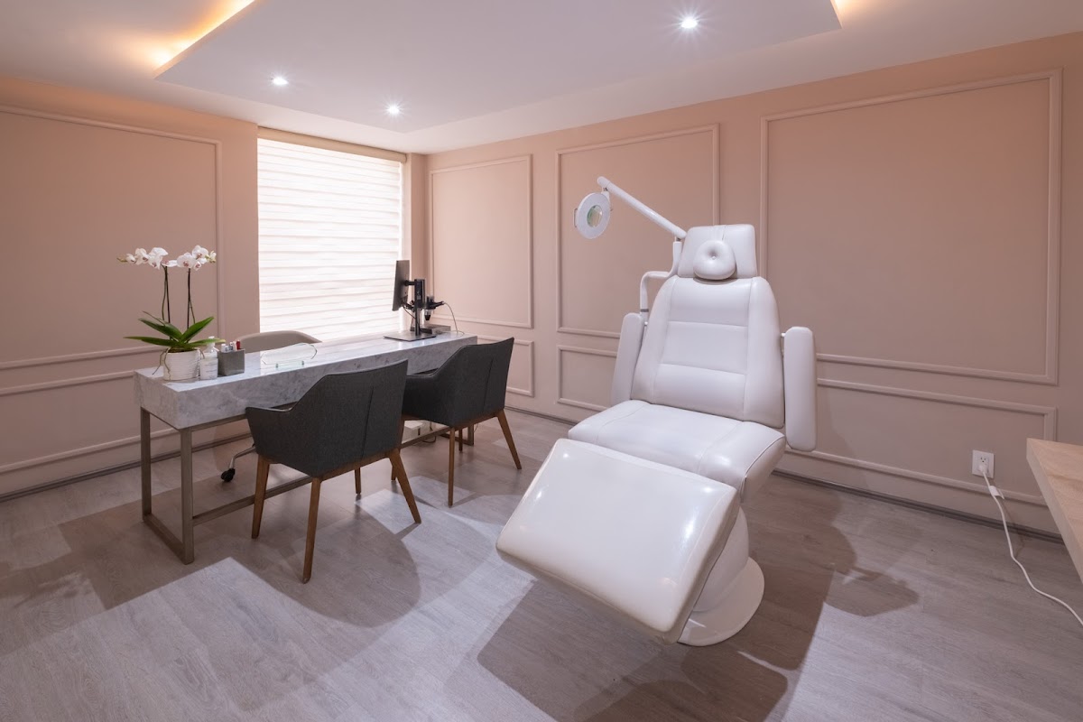 Clínica Dermatológica EleneDerm - Dra. Lidia Elena Bernal — foto 2