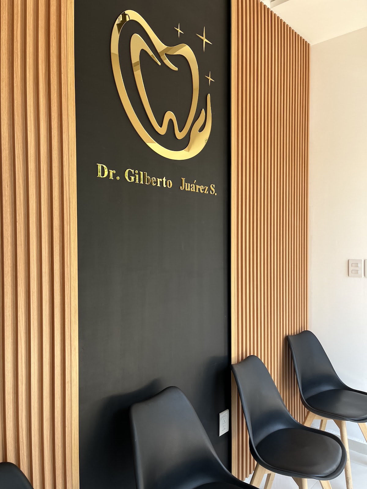 Odontoclinik | Clínica dental y Ortodoncia — foto 2