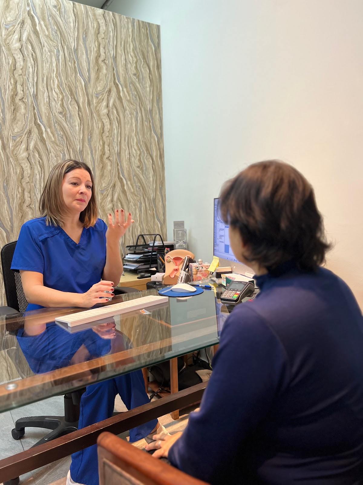 Consultorio Ginecológico Dra. Márquez Hirlemann/Dr. Gonzalez Maldonado — foto 4