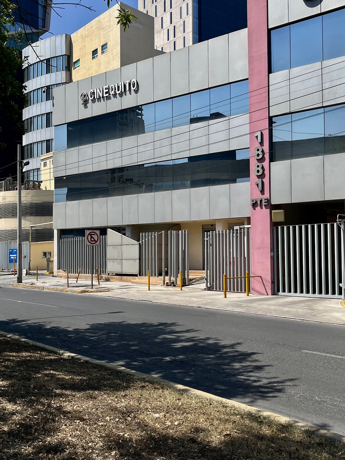 Centro Médico de la Mujer — foto 2