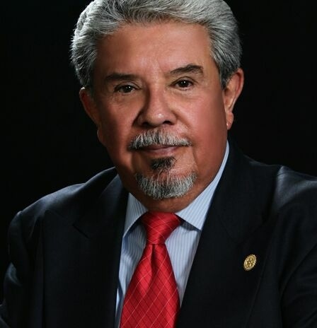 Dr. Enrique Escotto González, Ginecólogo — foto 4