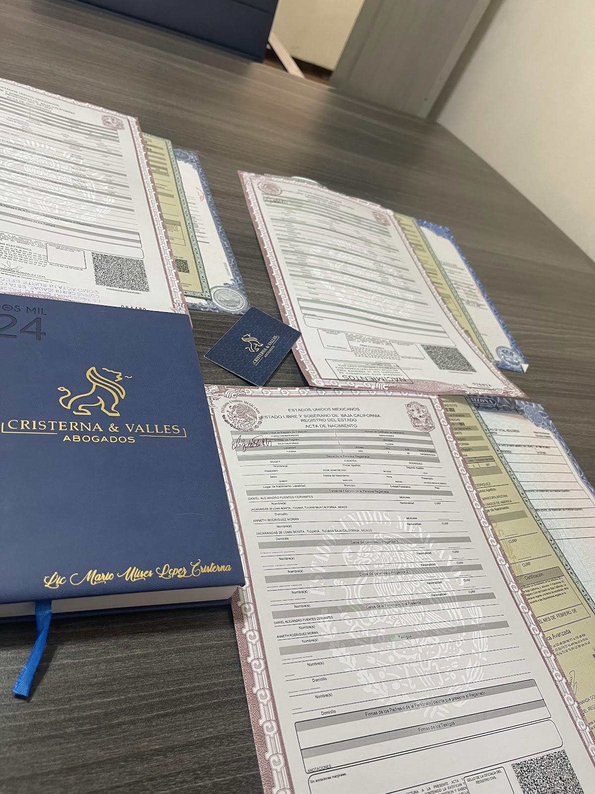CRISTERNA & VALLES ABOGADOS