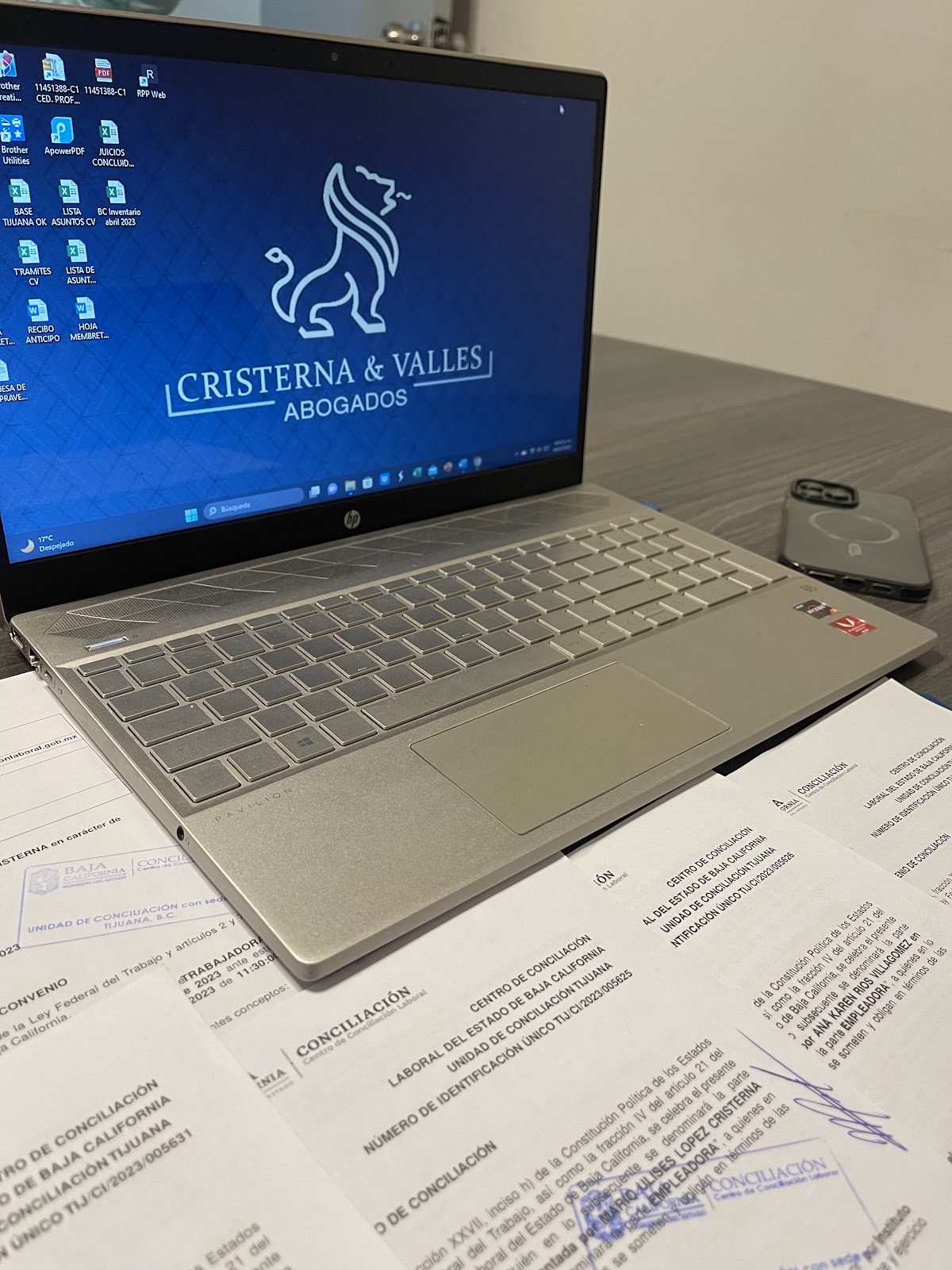 CRISTERNA & VALLES ABOGADOS — foto 2