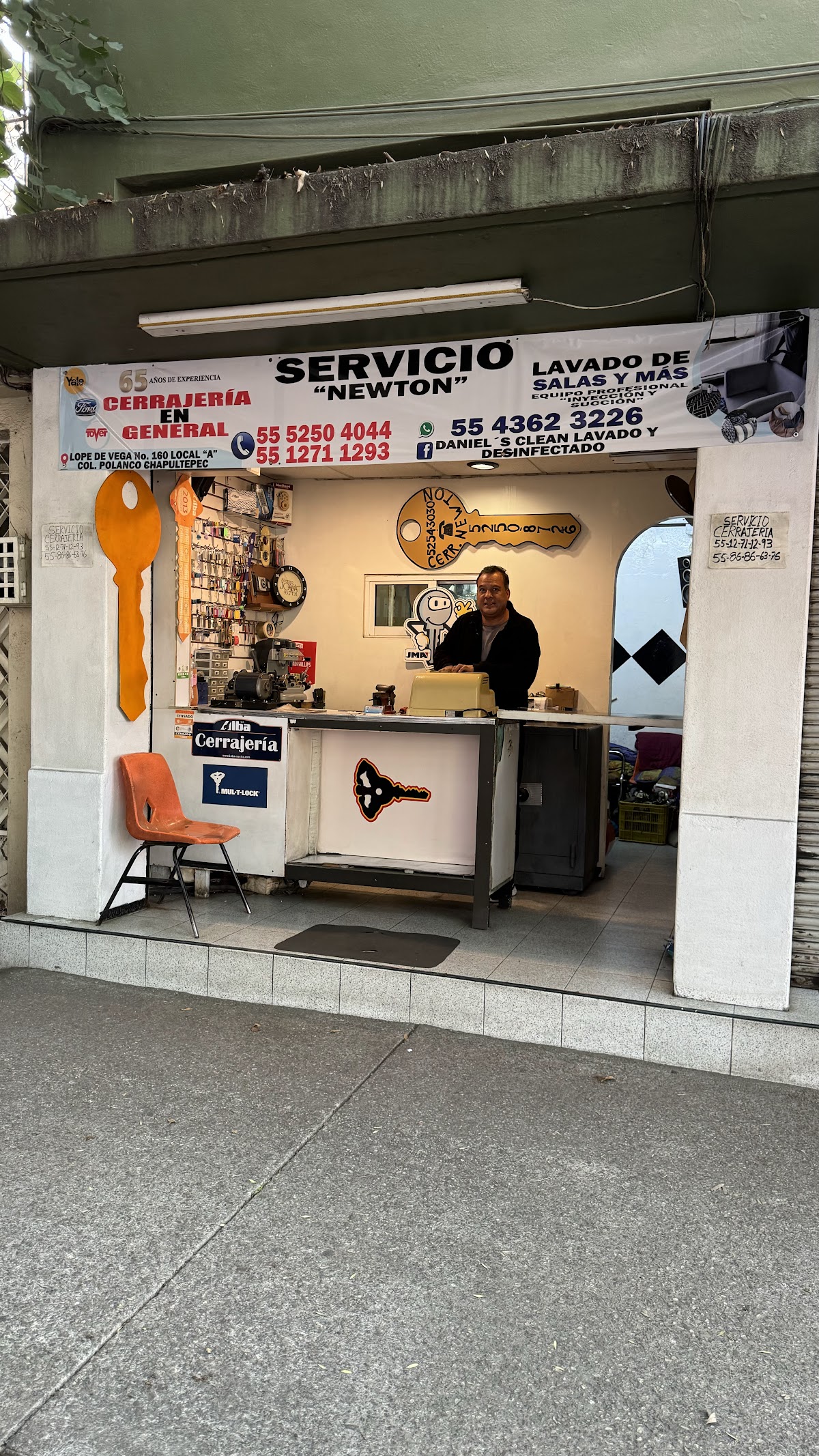 Cerrajería "Servicio Newton"