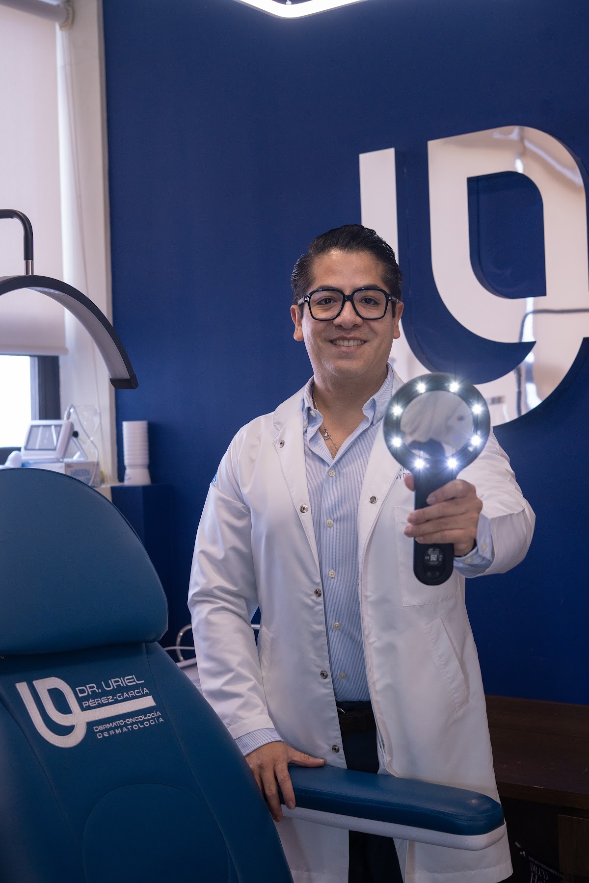 Dr. Uriel Pérez García — foto 2