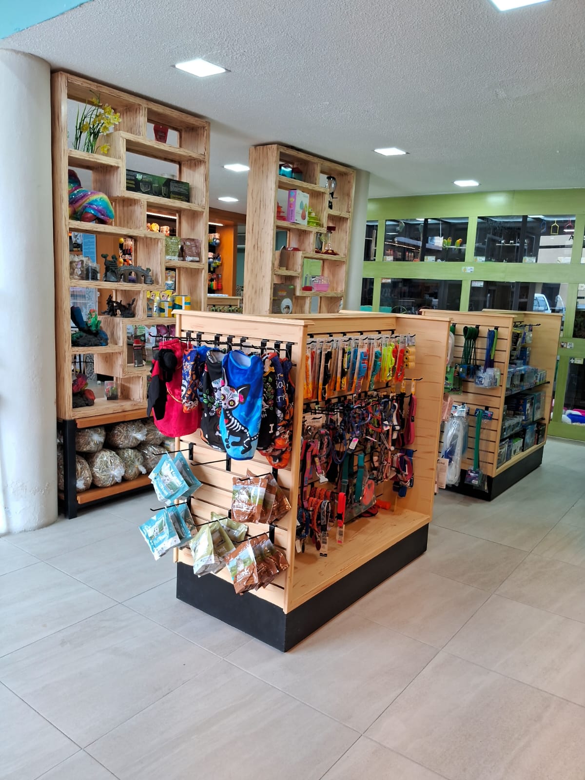 Mundo Animal Plaza Las Avenidas — foto 3