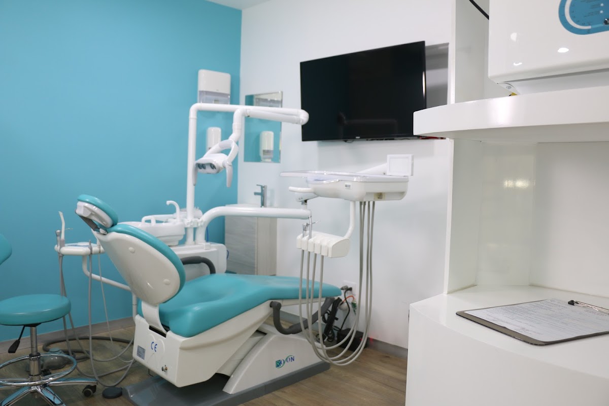 La Clínica Dental (Roma), Roma