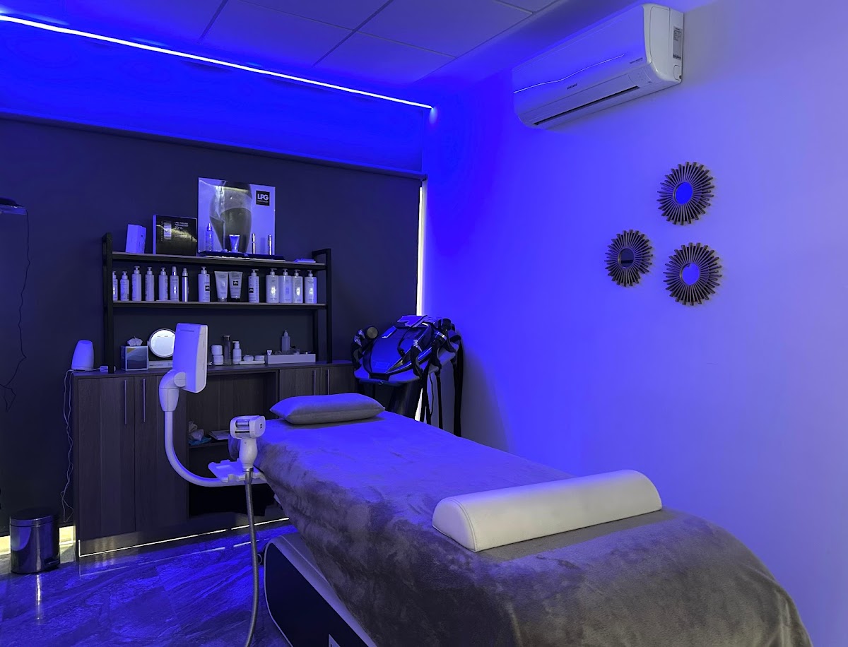 Dermavanzada Clínica Dermatológica, Láser y Pelo — foto 3