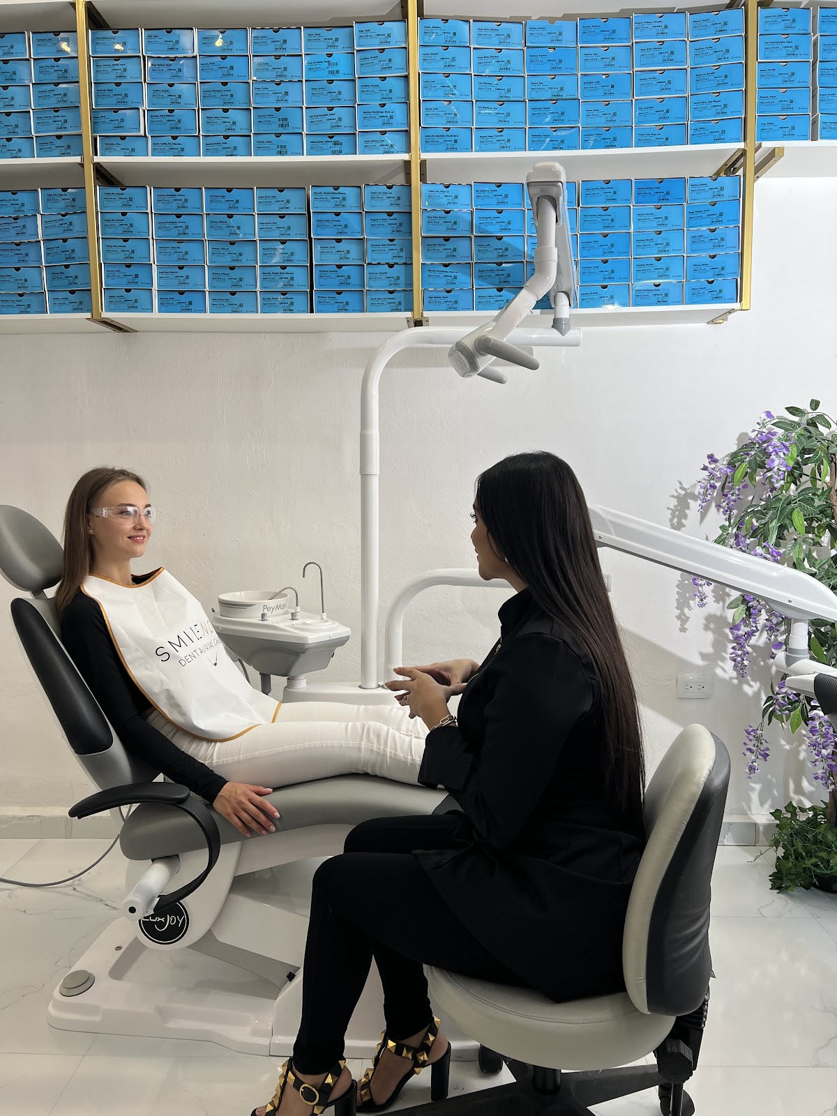 Smile Now Dental & Facial Care, Otras zonas