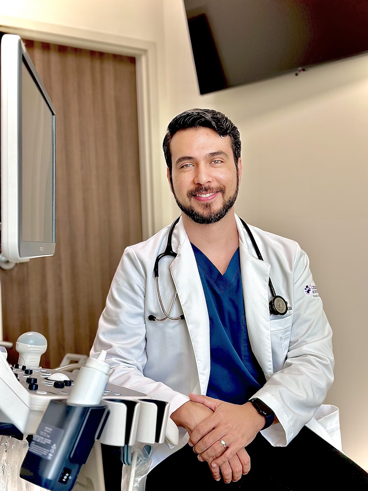 Dr Ramón Emmanuel Villanueva Ginecólogo