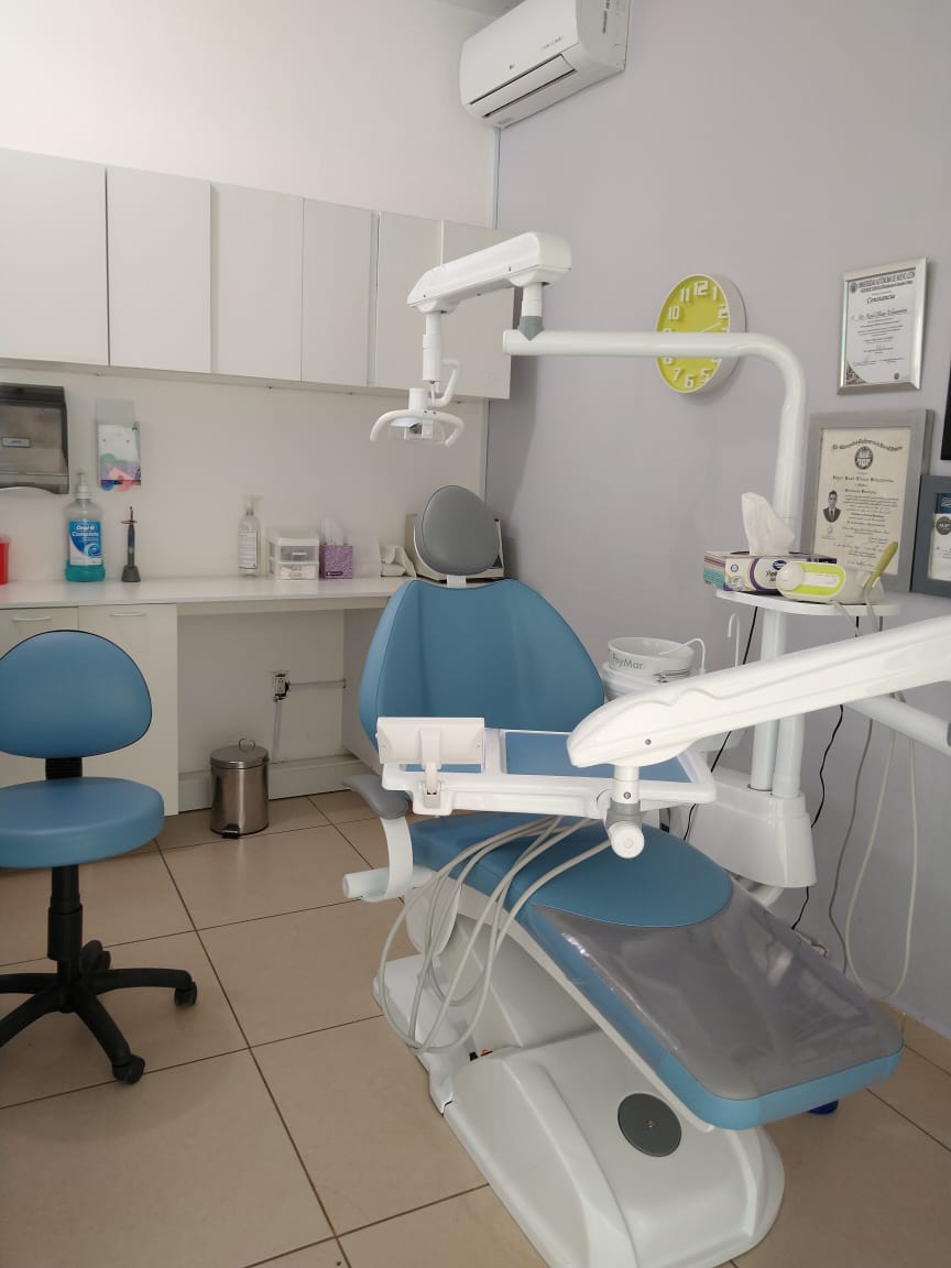 Centro dental de las Américas, Las Américas