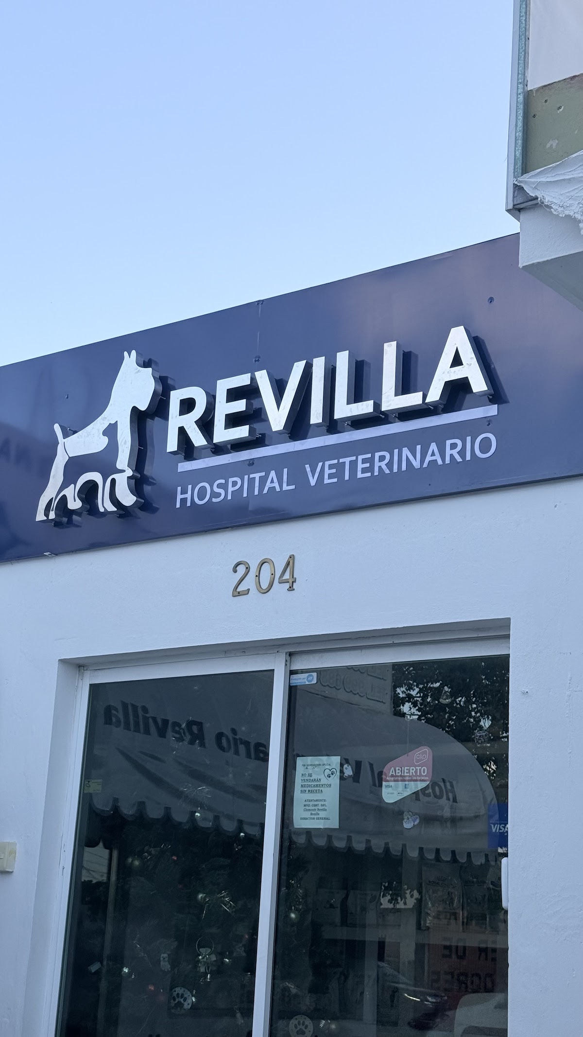 HOSPITAL VETERINARIO REVILLA — foto 3