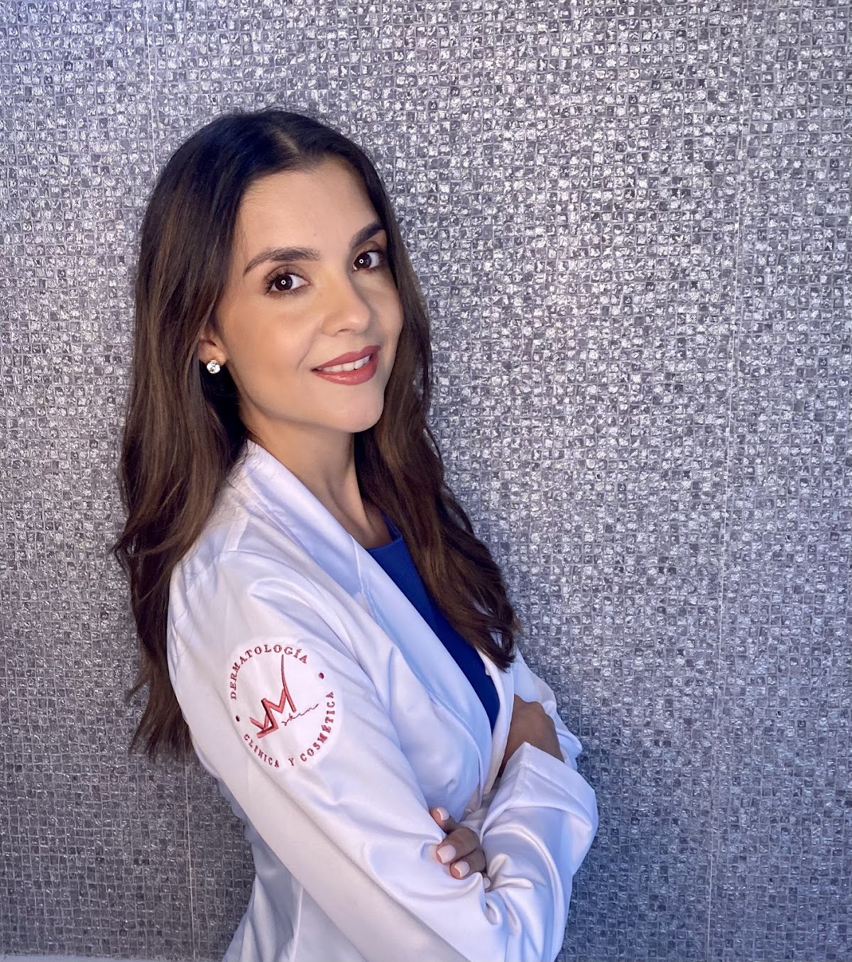 DERMATÓLOGA DRA. KARLA MICHELLE VARGAS ANDRADE — foto 4