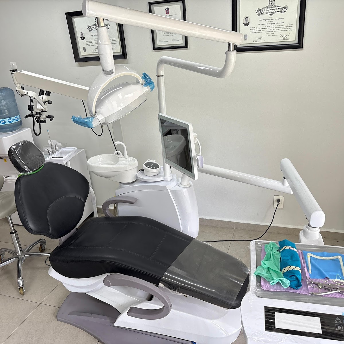 Dentaris - Dentista / odontologo en Guadalajara — foto 4