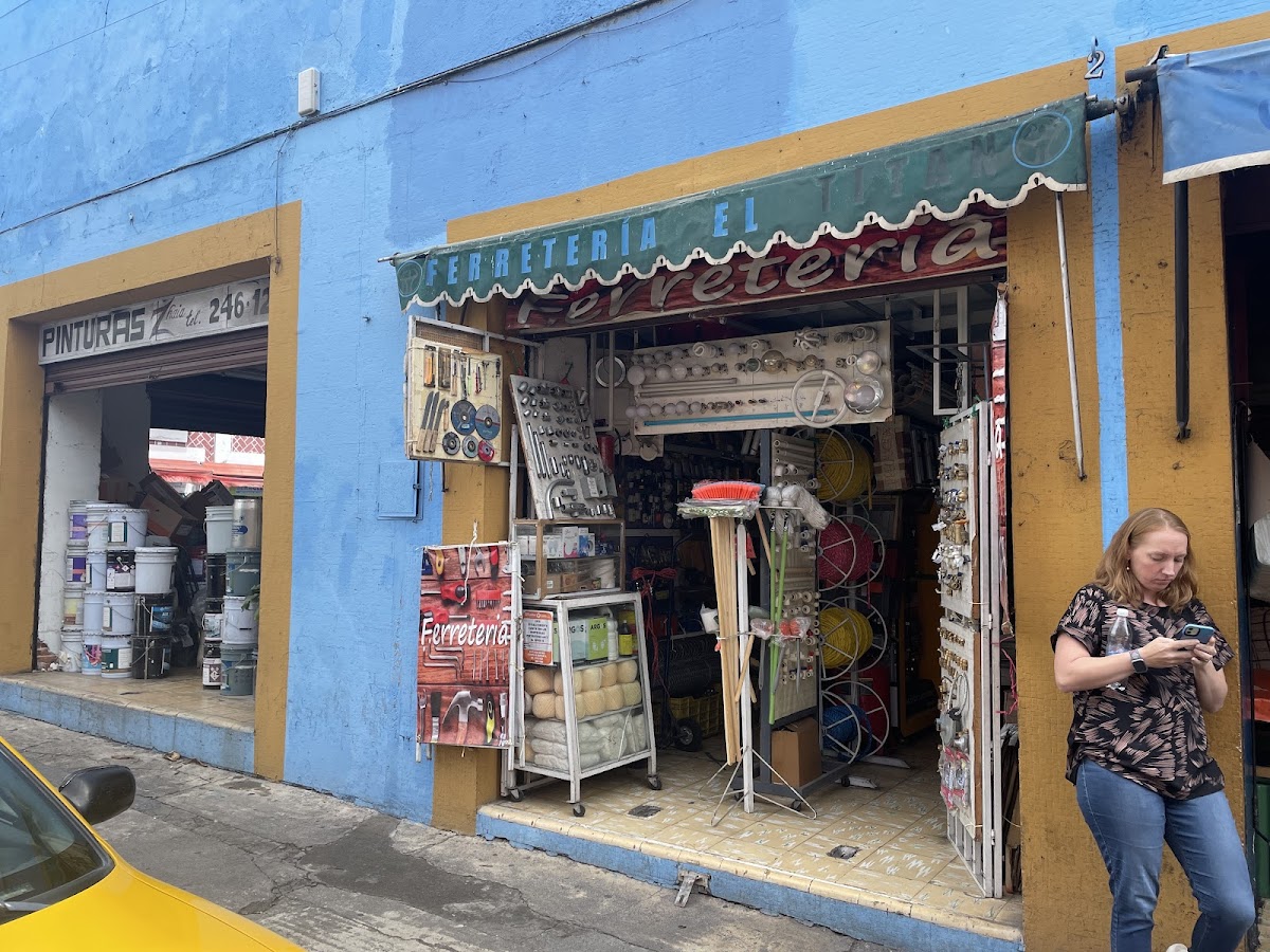 Ferretería El Titán