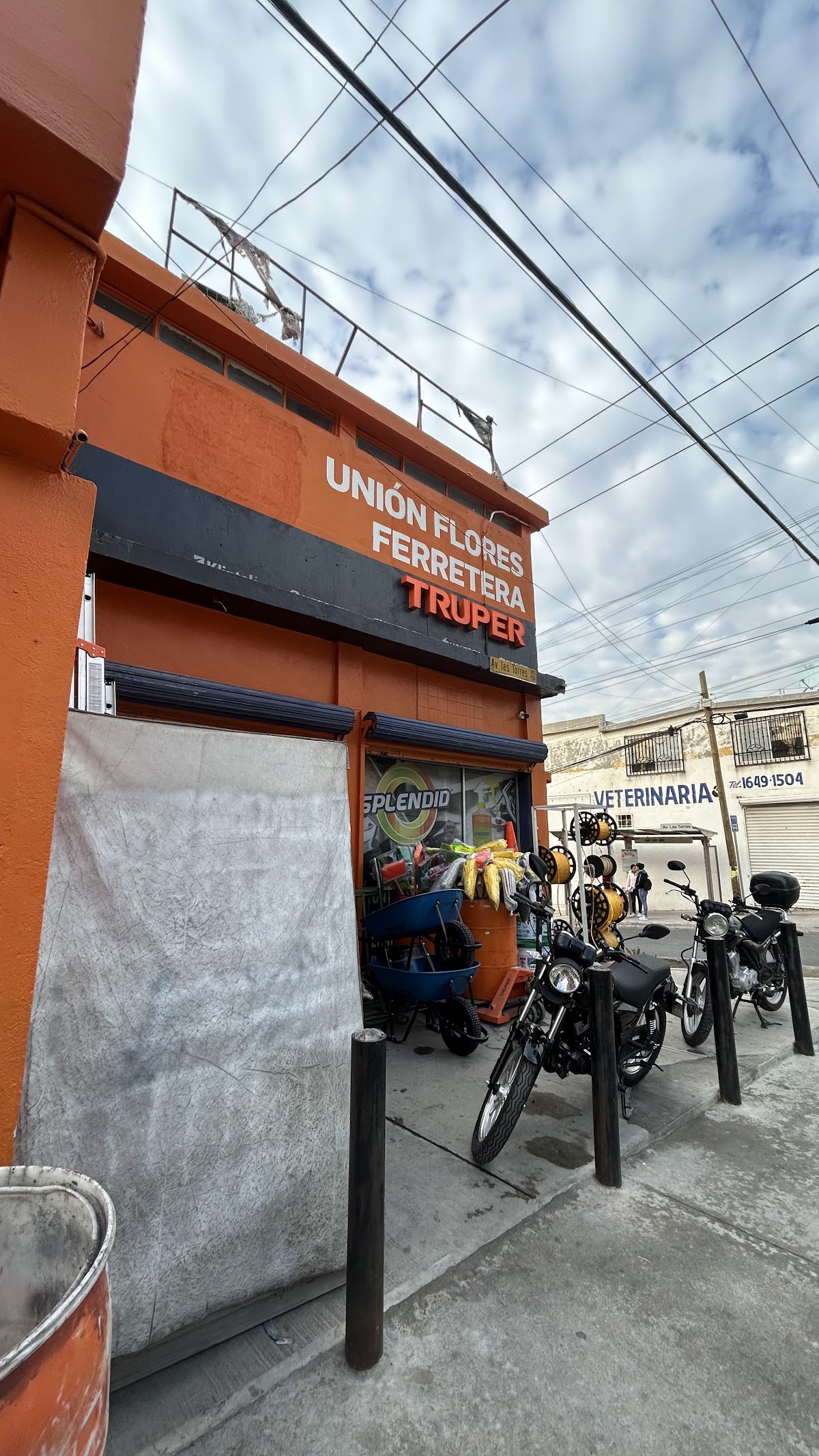 Unión Flores Ferretera, S.A. de C.V.